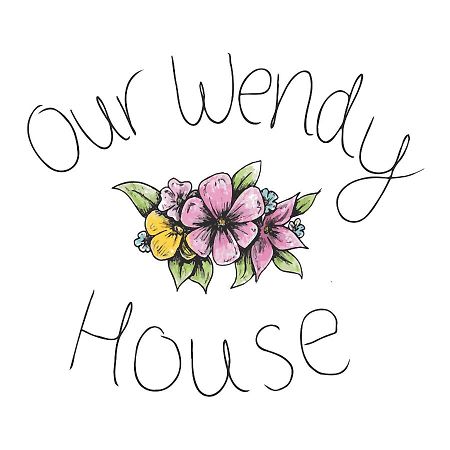 Our Wendy House Villa โฮลส์เวิร์ทธี ภายนอก รูปภาพ